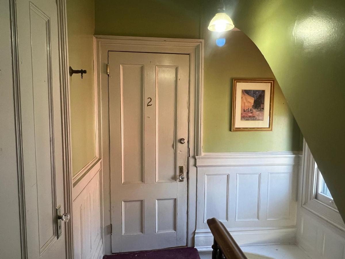Private Victorian Apartment In Convenient City Location On 5 Acre, Sleeps 5 ポキプシー エクステリア 写真
